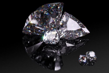 Изготовленные в лаборатории гексагональные алмазы жестче природных алмазов