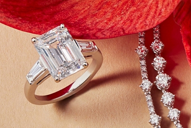 Сколько мы на самом деле тратим на обручальные кольца с бриллиантами?